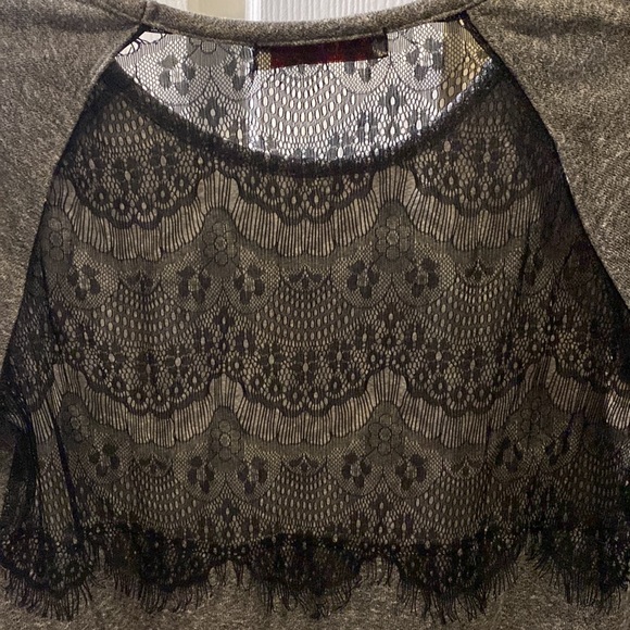Lace back sweater - Picture 5 of 5